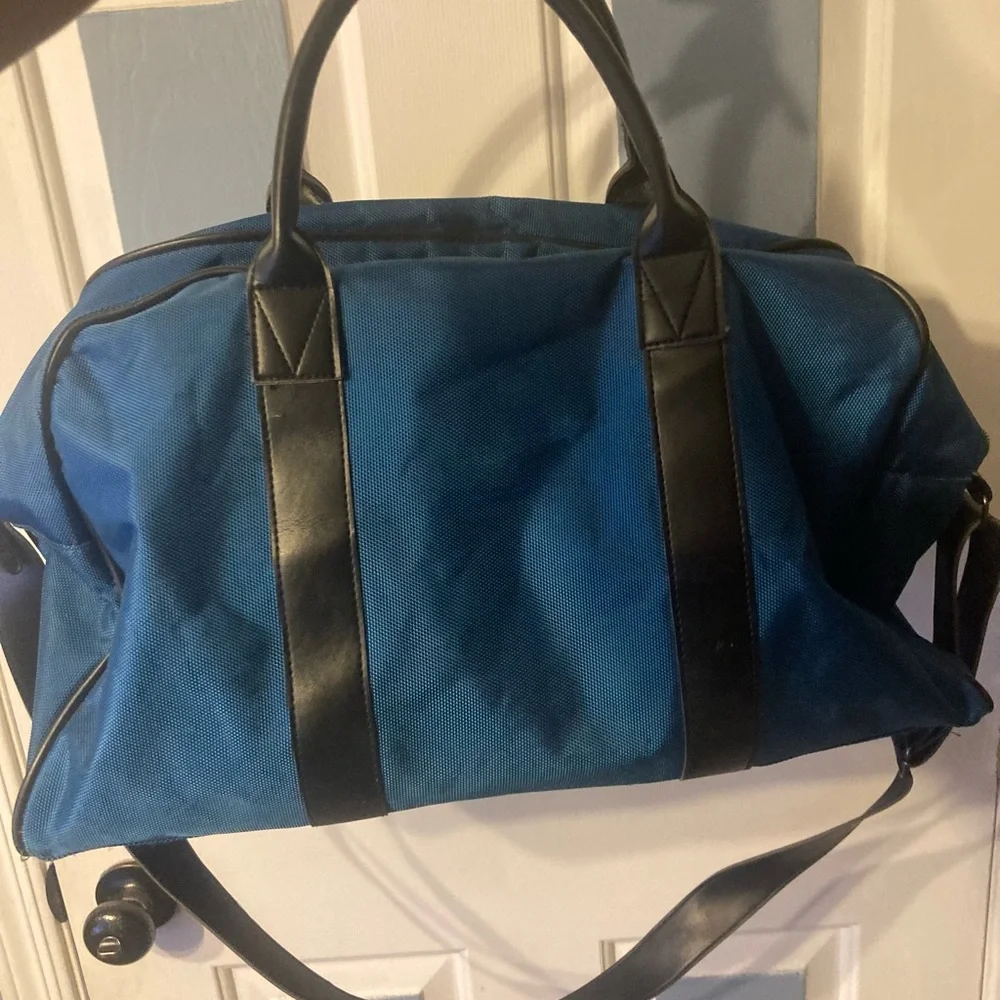 Vince Camuto Duffle Bag Blue